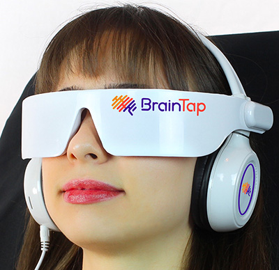 Chiropractic Hammond IN Headset Millenial Female Chiropractic Hammond IN Headset Millenial Female